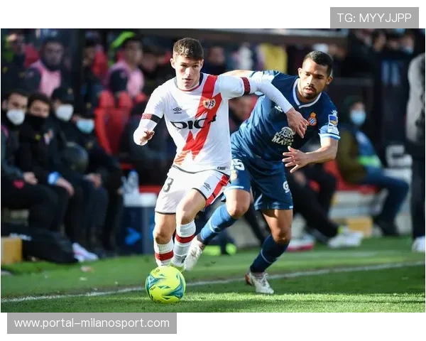 巴列卡诺球员赛后冲突吃牌，球队纪律问题引关注